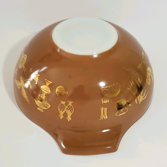 Pyrex Early American Bowl